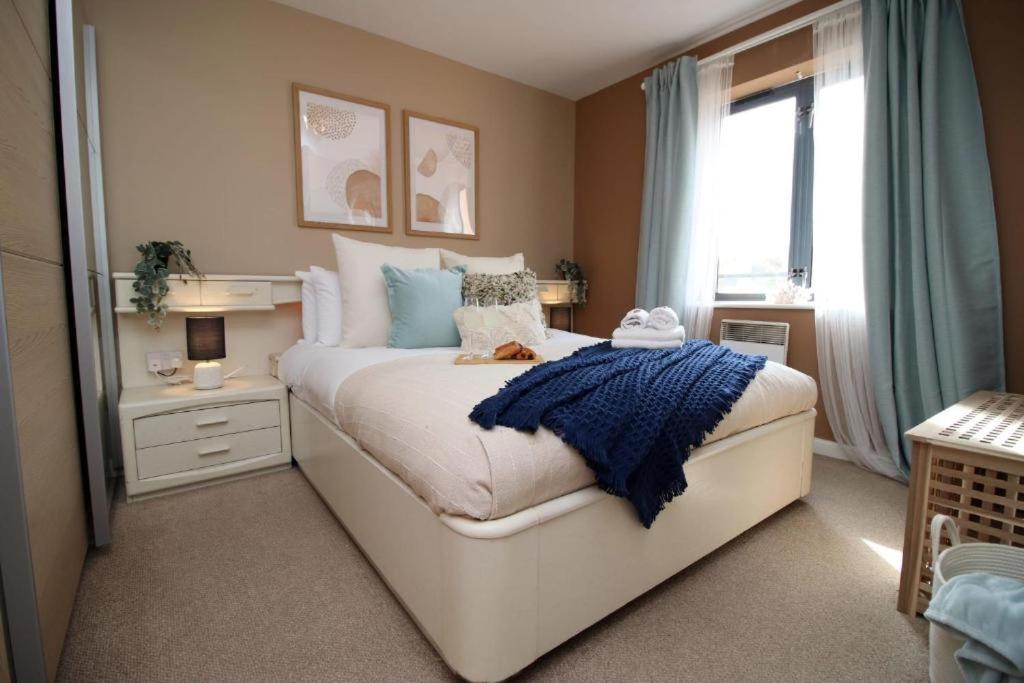Observatory 2 Bedroom Apartment Overlooking Beach Swansea Exterior photo