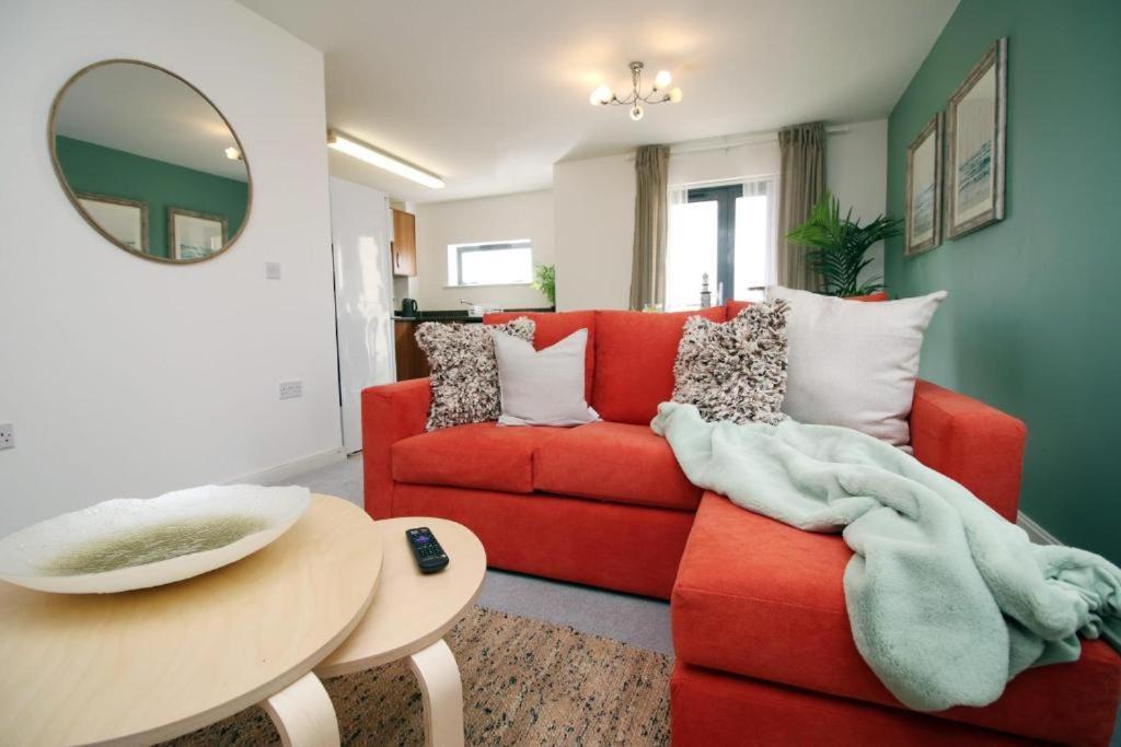 Observatory 2 Bedroom Apartment Overlooking Beach Swansea Exterior photo